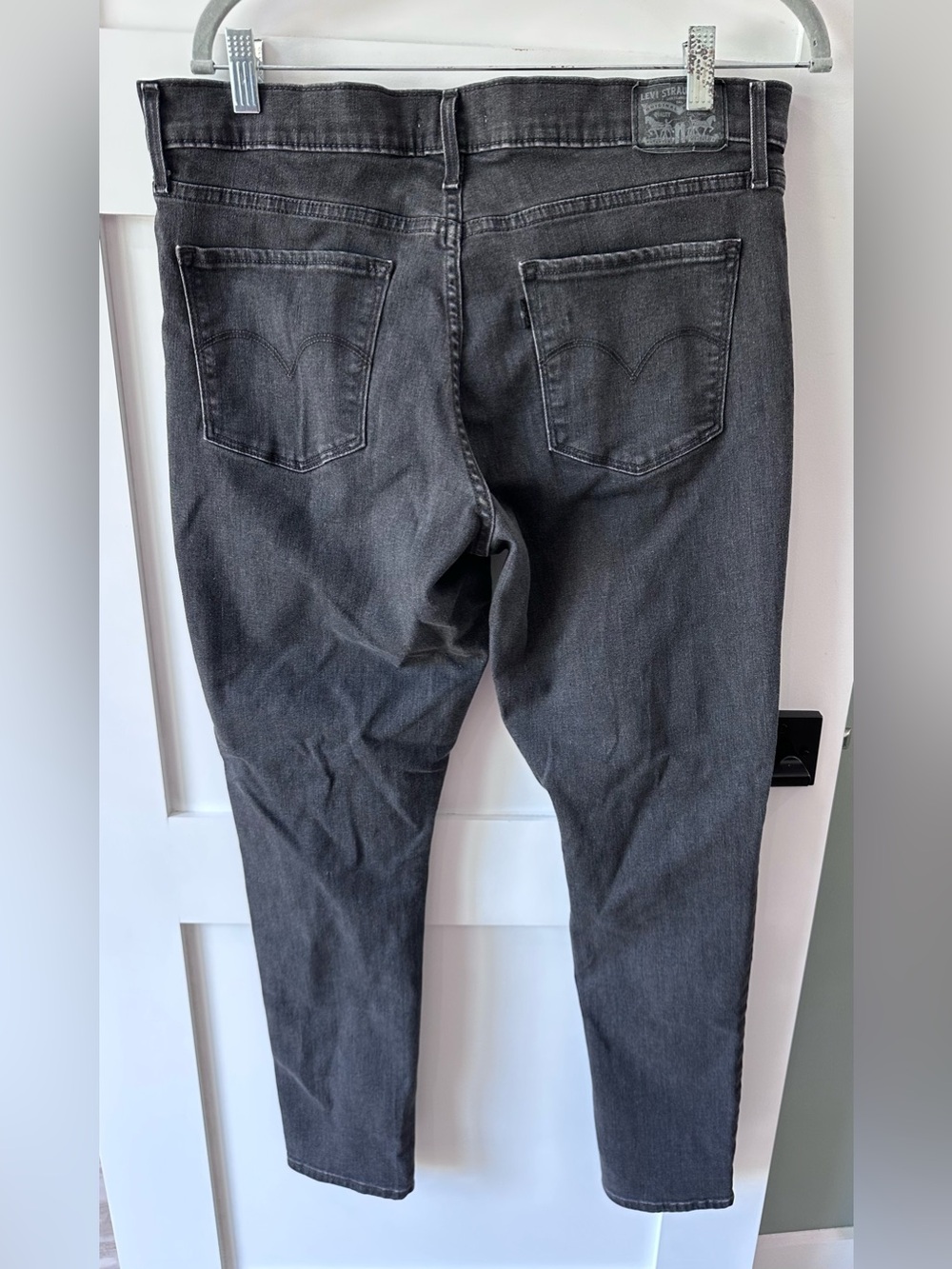 Levi's 311 Shaping Skinny Black Denim Jeans Stretch Women Size 32 x 30